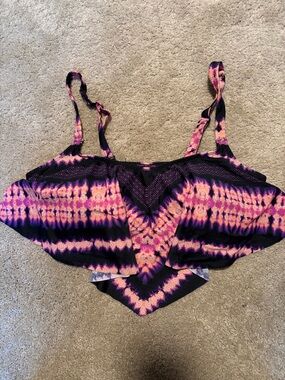 Floral Tie-Dye Ruffle Swim Top in Purple & Pink